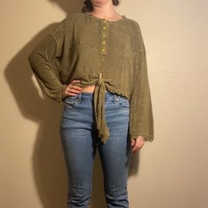 Bell sleeve, cropped Free People shirt